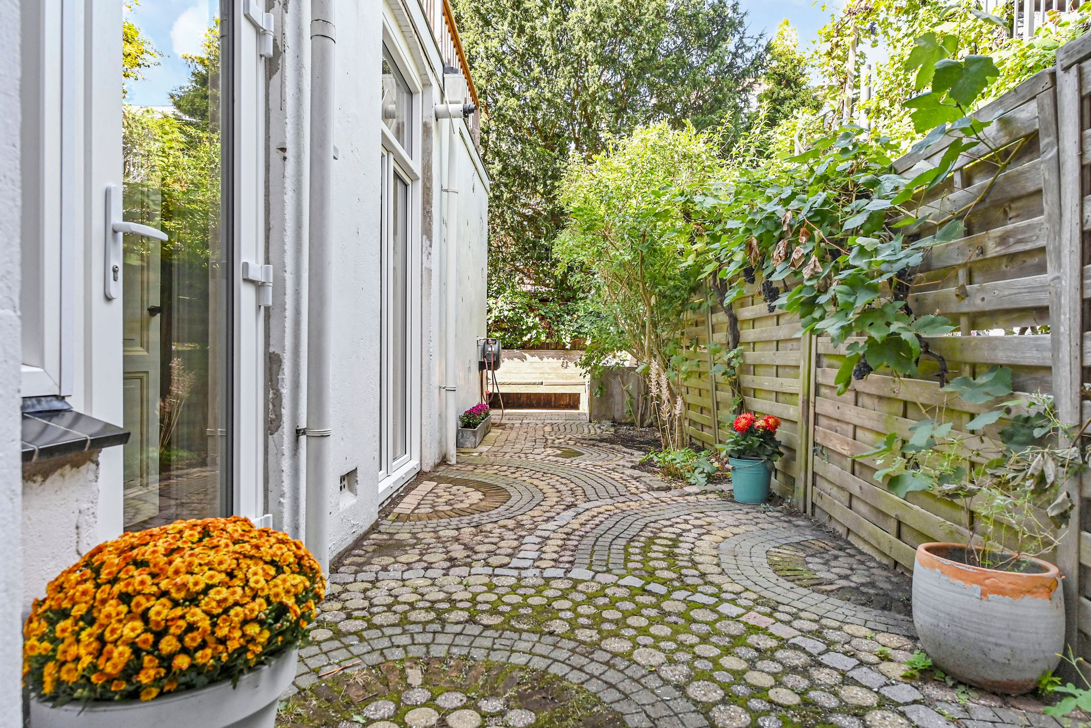 Foto 3 van Govert Bidloostraat 96