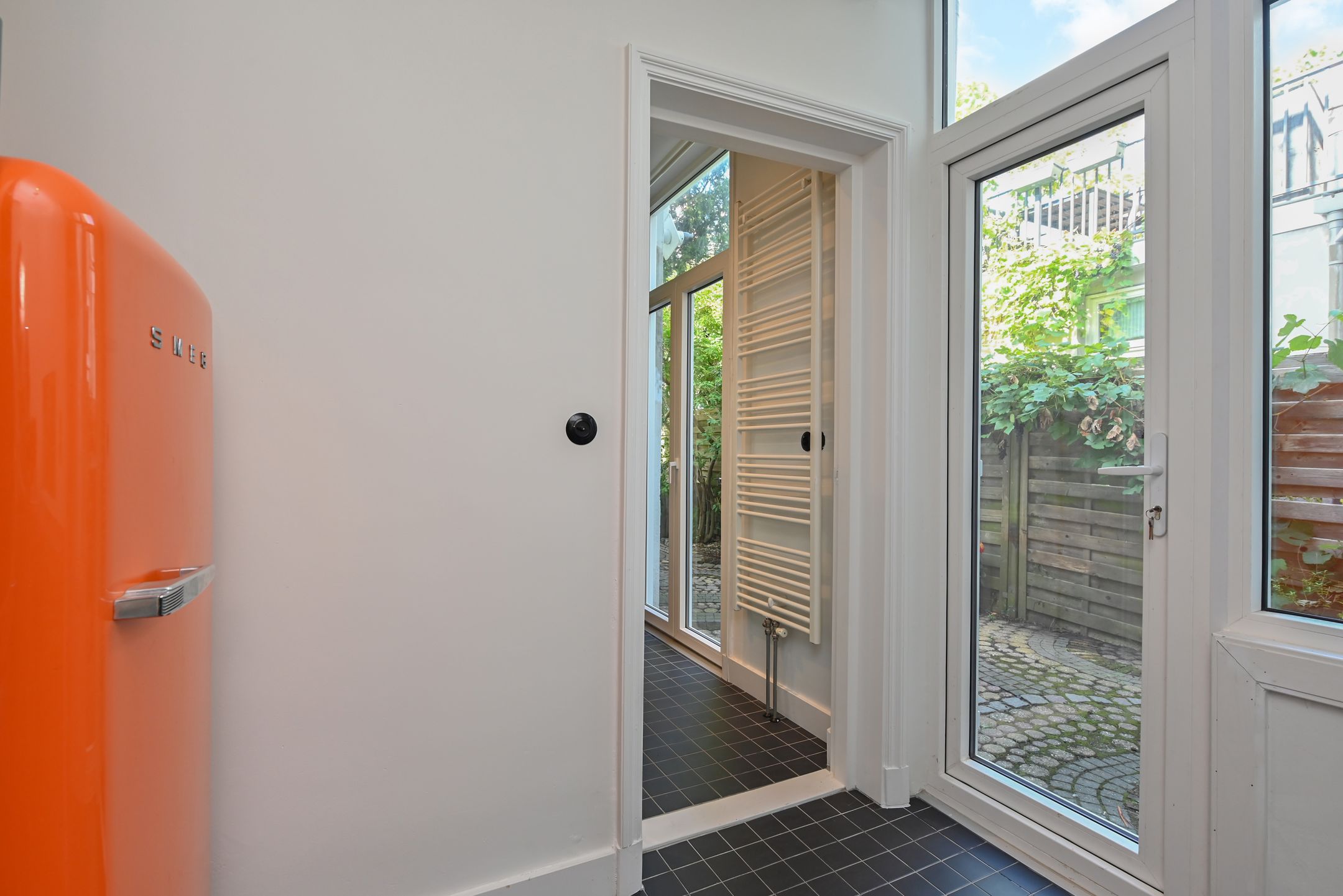 Foto 21 van Govert Bidloostraat 96