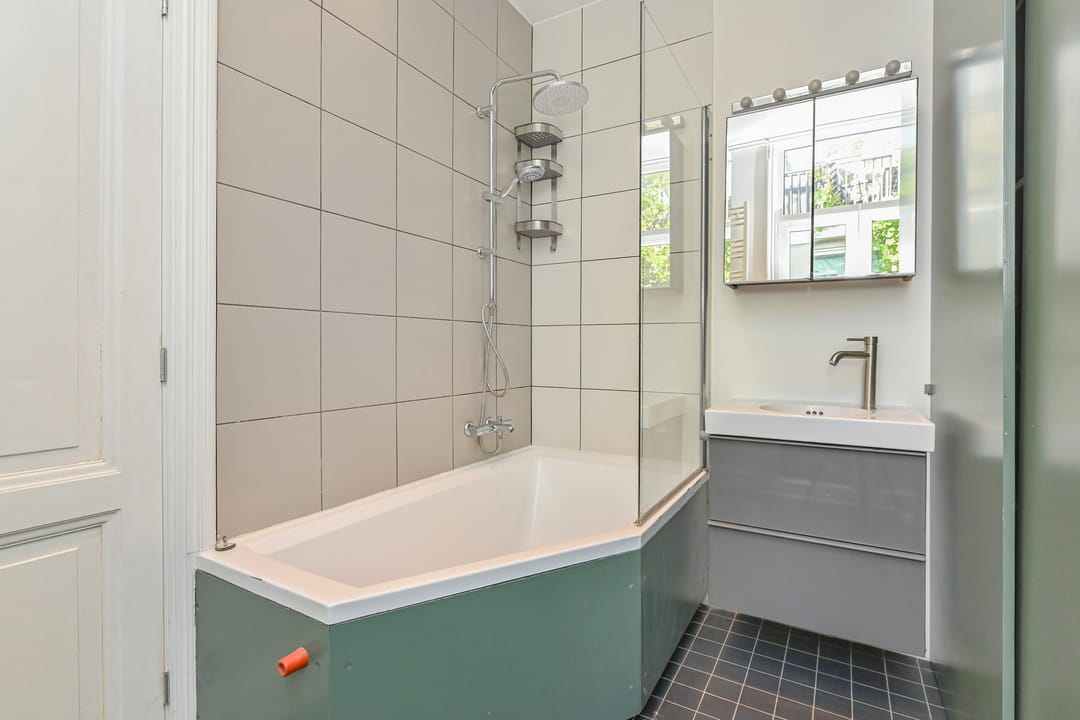 Foto 23 van Govert Bidloostraat 96