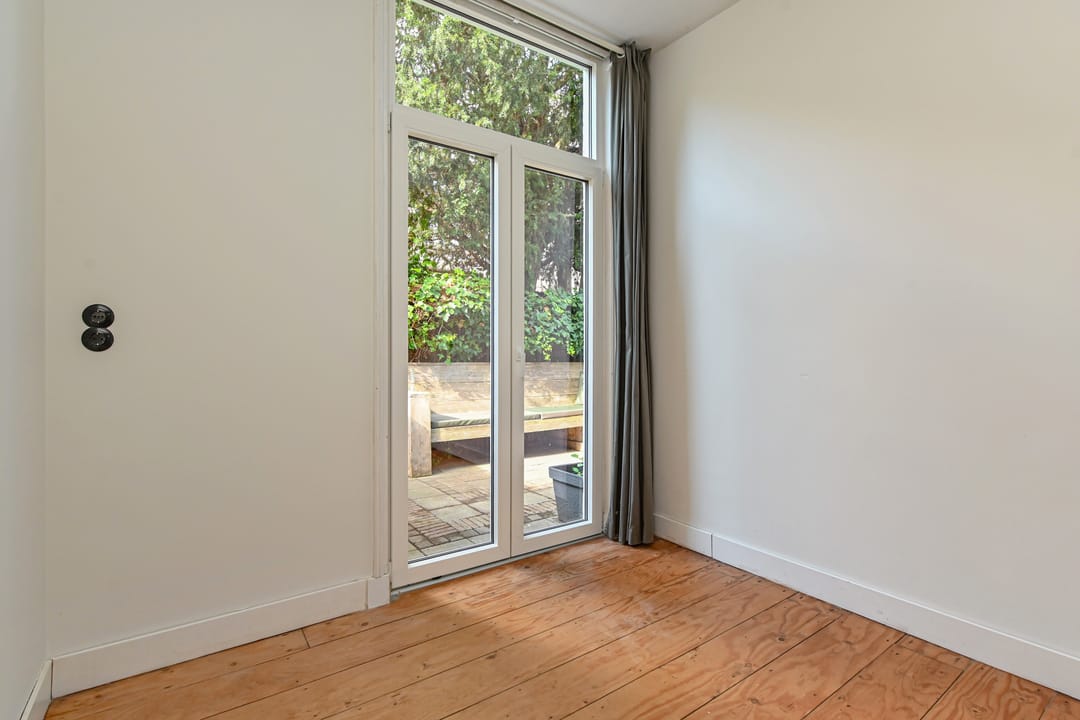 Foto 28 van Govert Bidloostraat 96