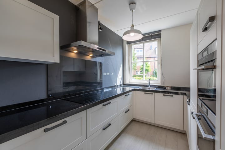 Foto 4 van Anna van Kleeflaan 31