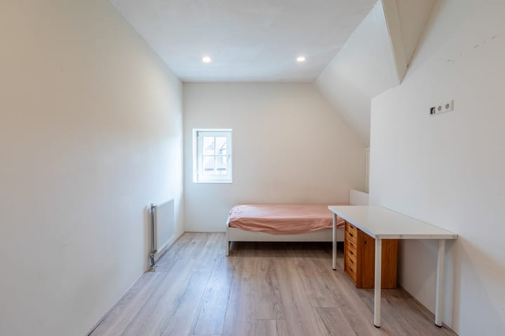 Foto 32 van Anna van Kleeflaan 31