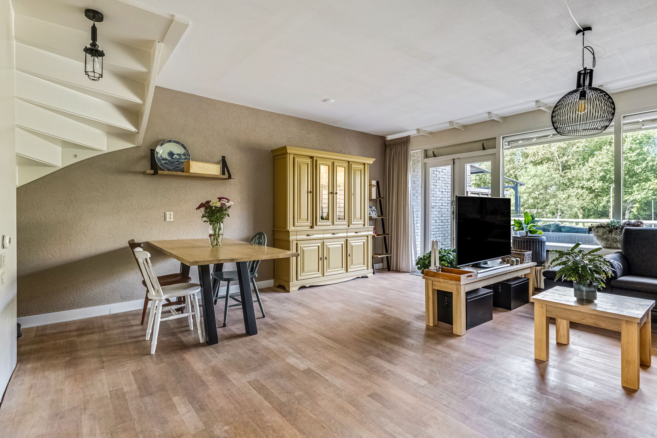 Photo 6 of Bellestein 147