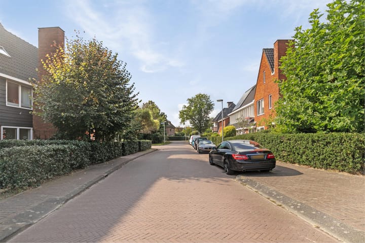 Foto 5 van De Bazelweg 36