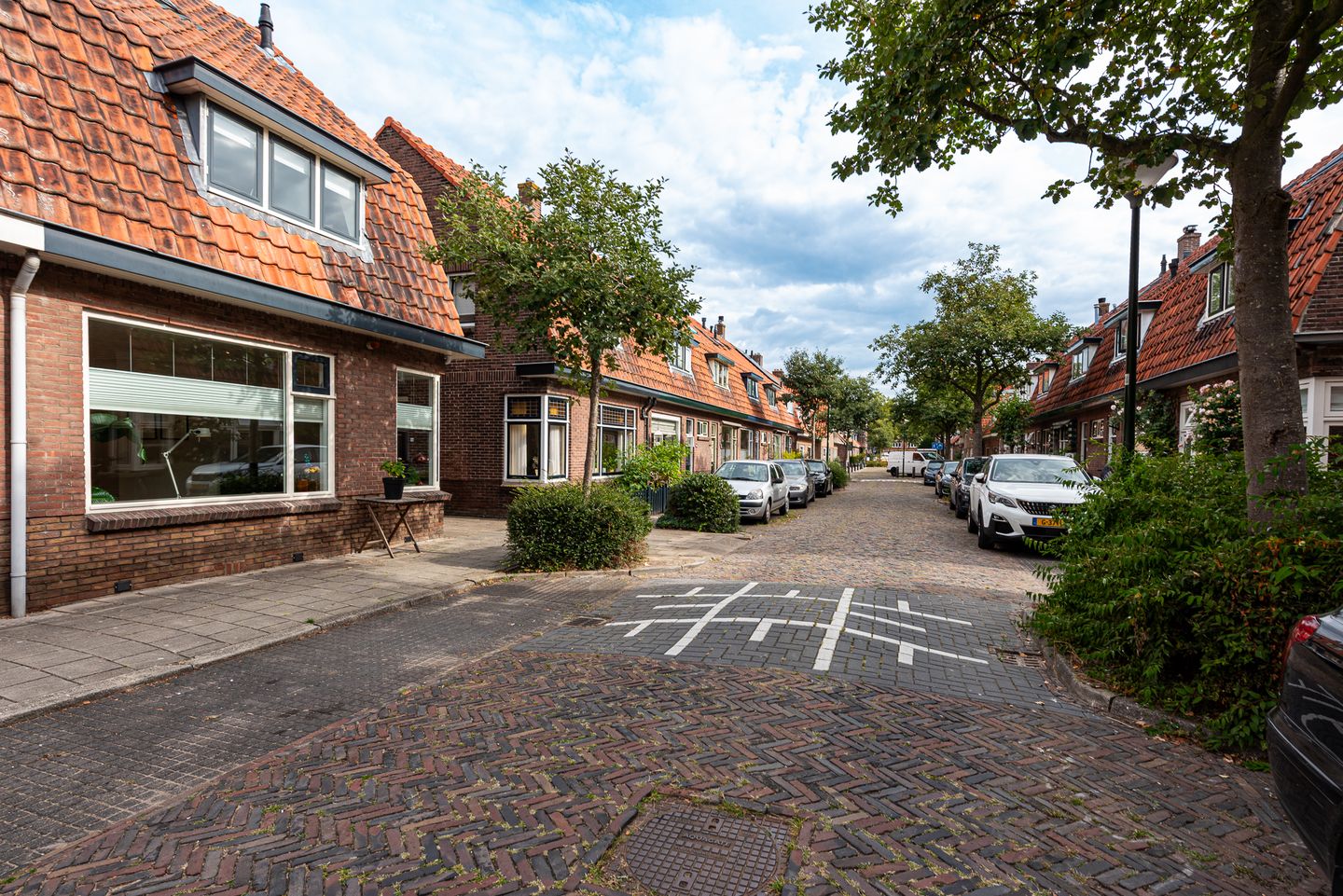 Foto 34 van Burgemeester Strick van Linschotenstraat 38