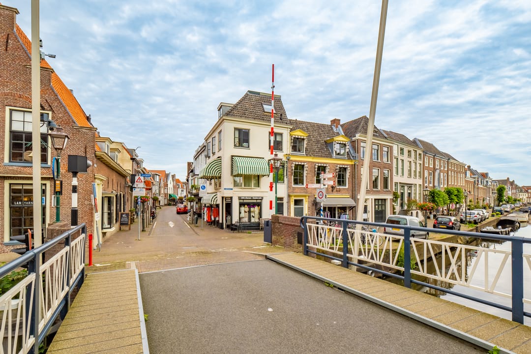 Foto 38 van Burgemeester Strick van Linschotenstraat 38