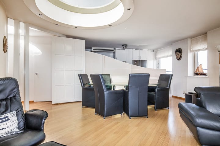 Foto 12 van Wagenmaker 44