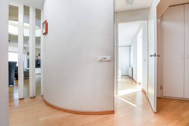 Foto 24 van Wagenmaker 44