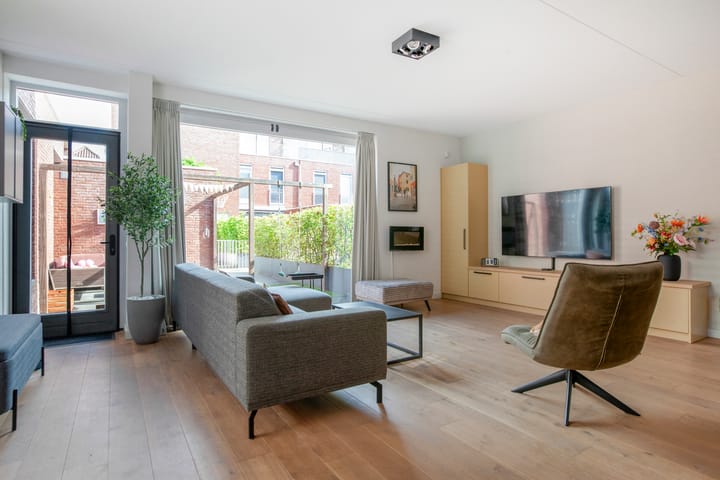 Foto 9 van Van Oudheusdenstraat 10