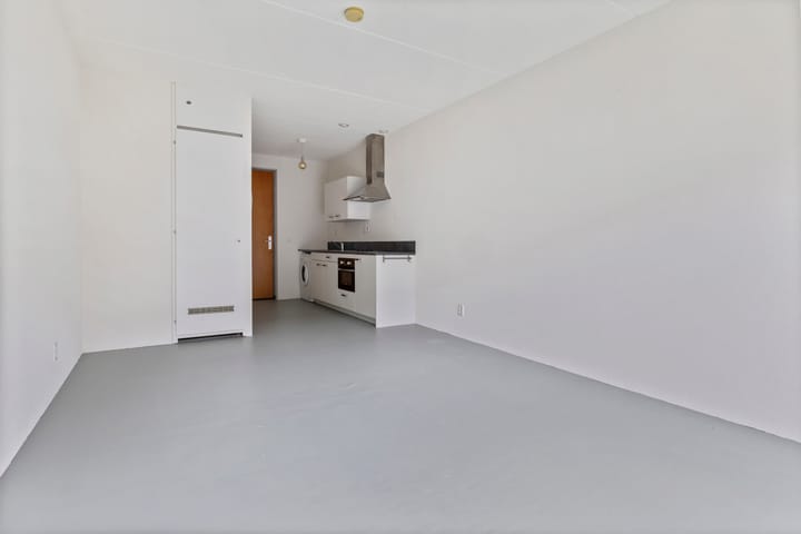 Photo 16 of Welnastraat 159