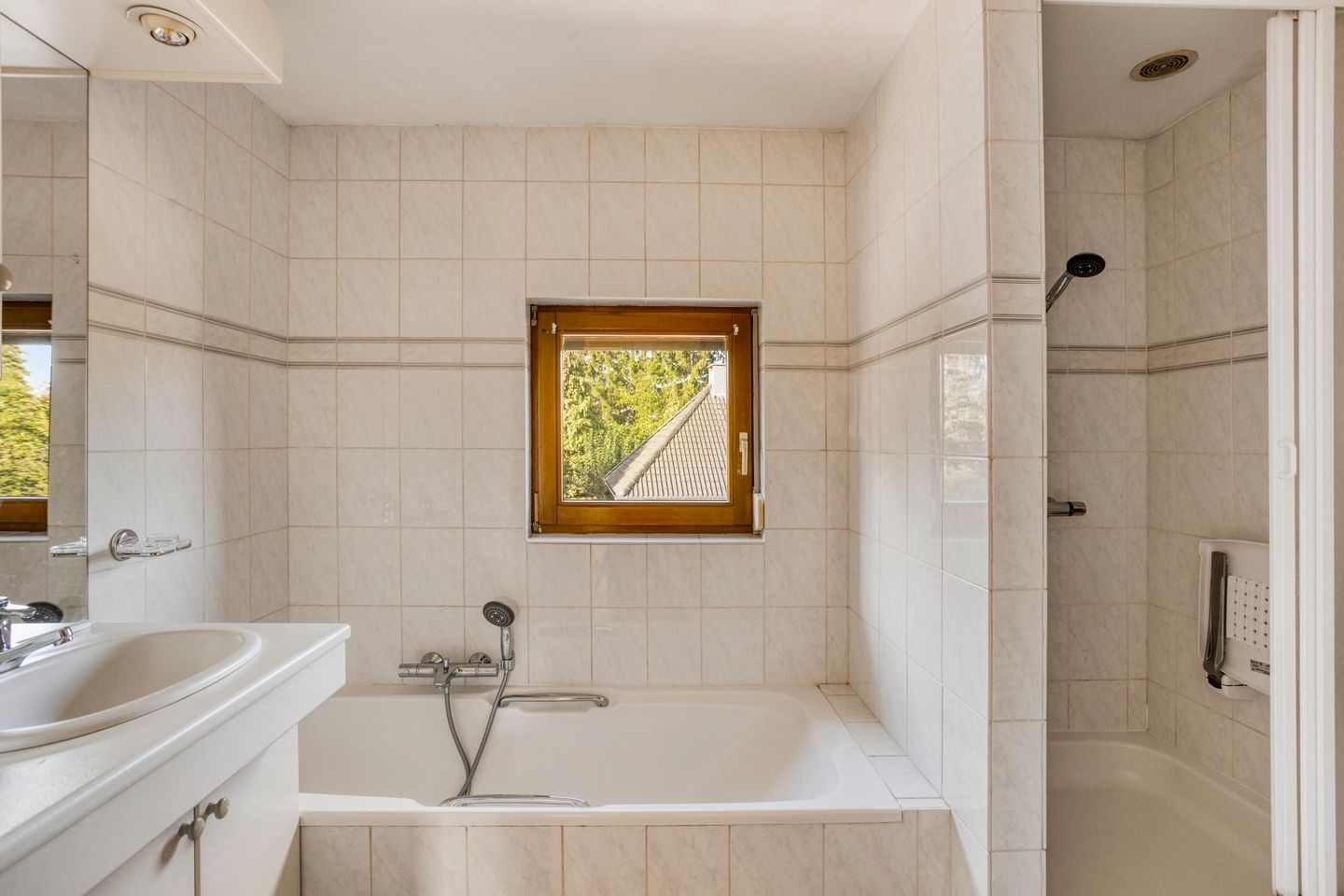 Foto 20 van Schouwberg 17-A