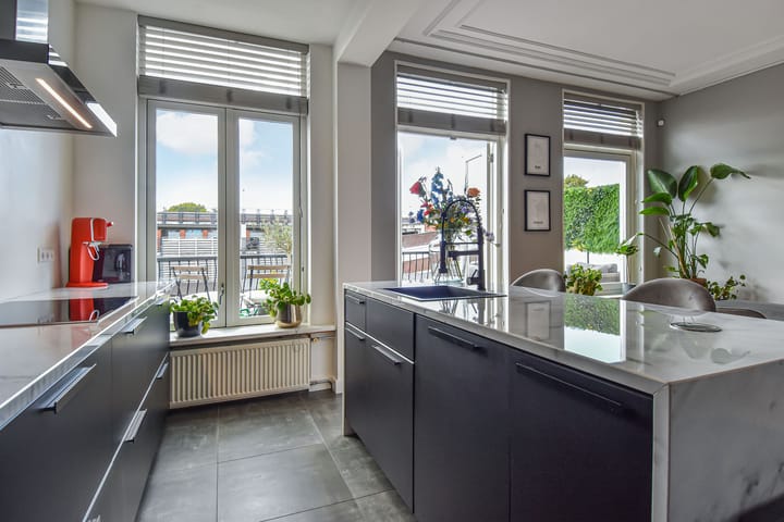 Foto 14 van Van Kinsbergenstraat 140