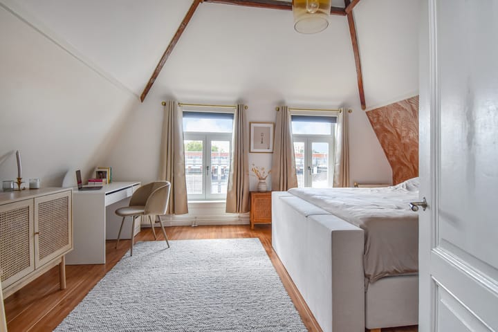 Foto 33 van Van Kinsbergenstraat 140