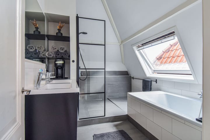 Foto 38 van Van Kinsbergenstraat 140