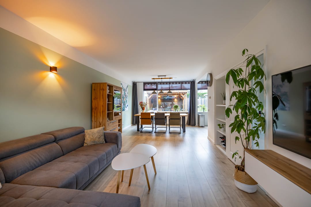 Foto 8 van Middenweg 124