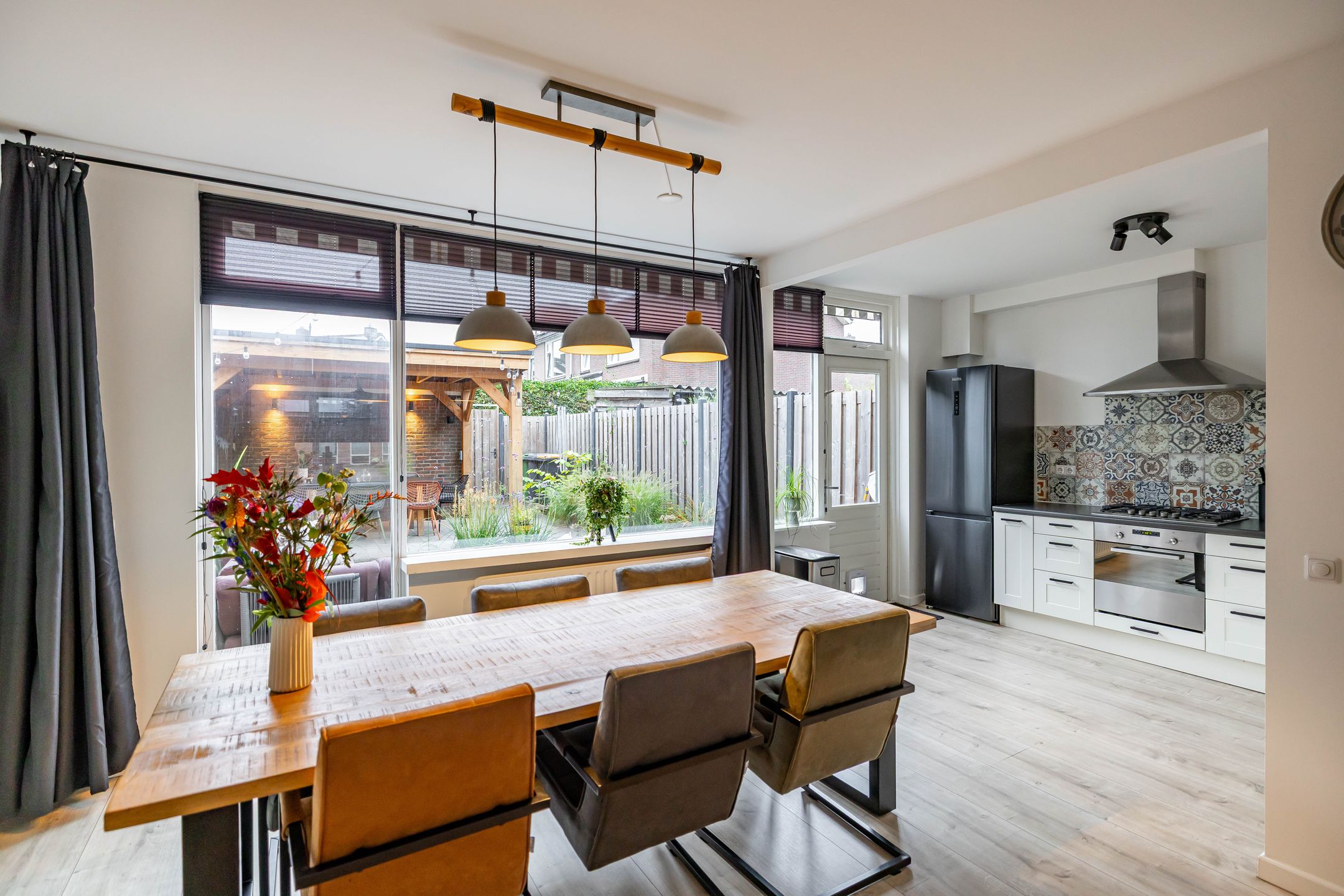 Foto 12 van Middenweg 124