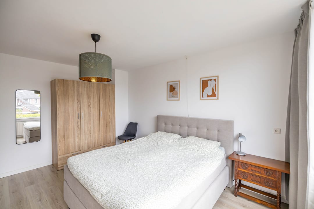 Foto 17 van Middenweg 124