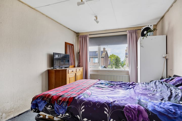 Photo 16 of Weidestraat 9