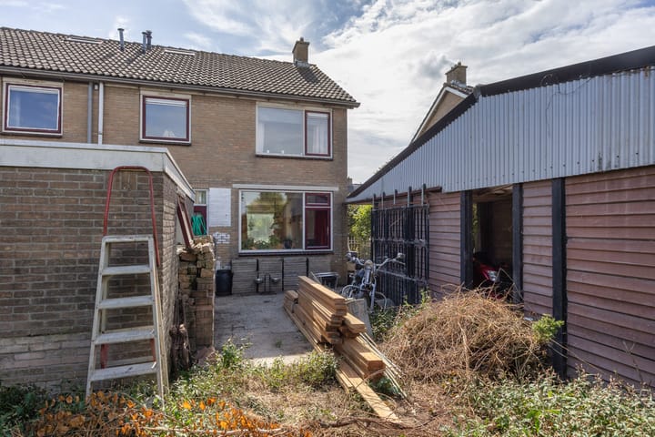 Photo 20 of Weidestraat 9