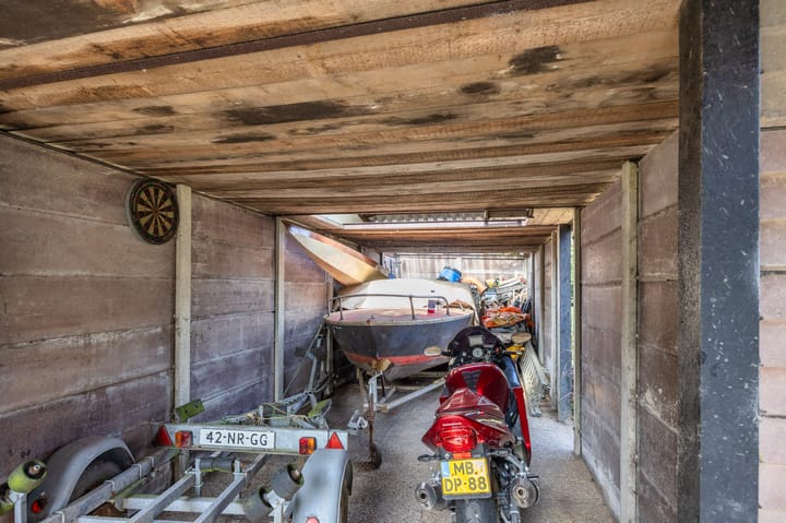 Photo 23 of Weidestraat 9