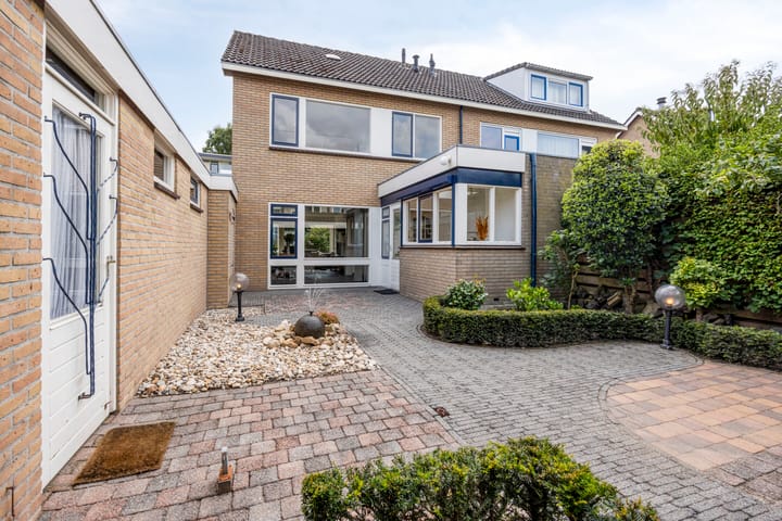 Foto 30 van Lijsterbesstraat 11