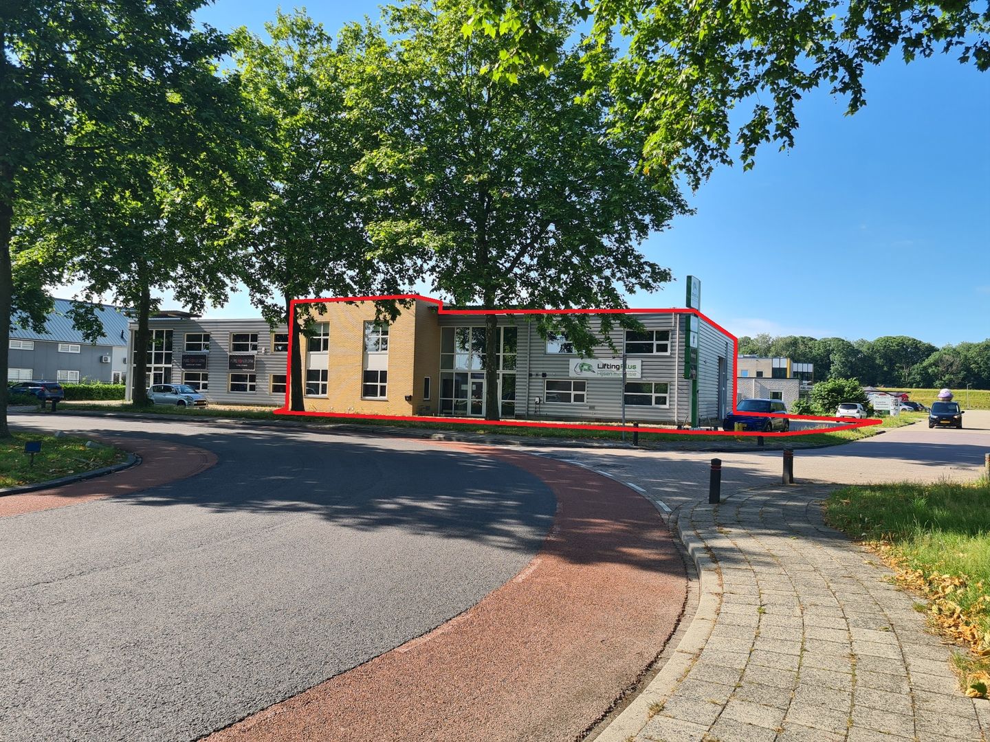 Bekijk foto 1 van Eekhorstweg 21