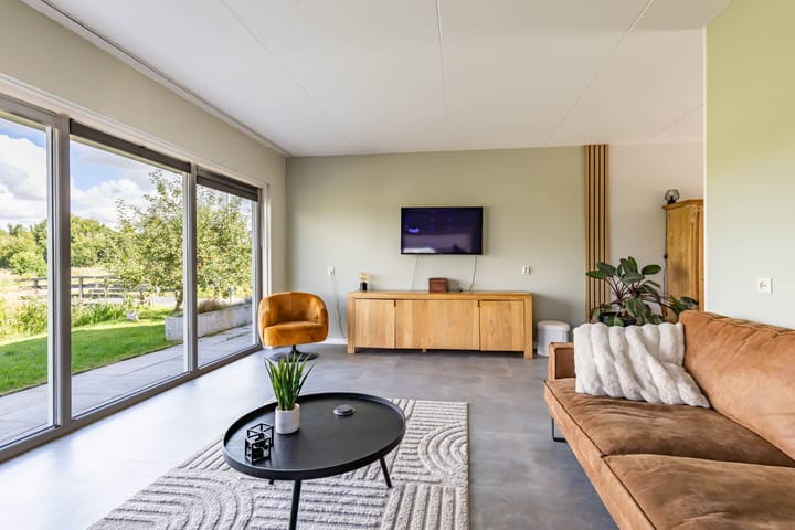 Foto 2 van Sexbierumerweg 19