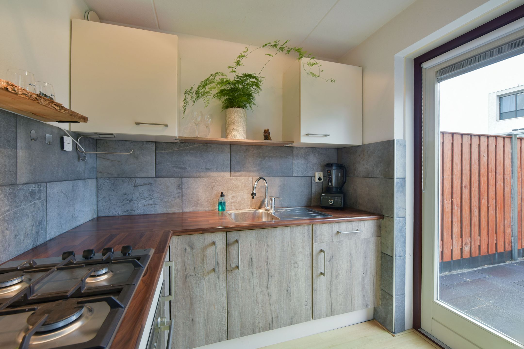 Foto 9 van Cees Buddingh'hof 114