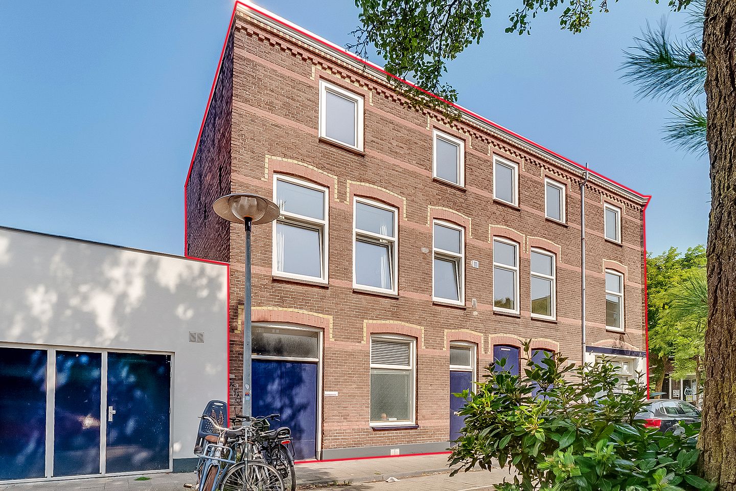 View photo 2 of Lijsterstraat 16