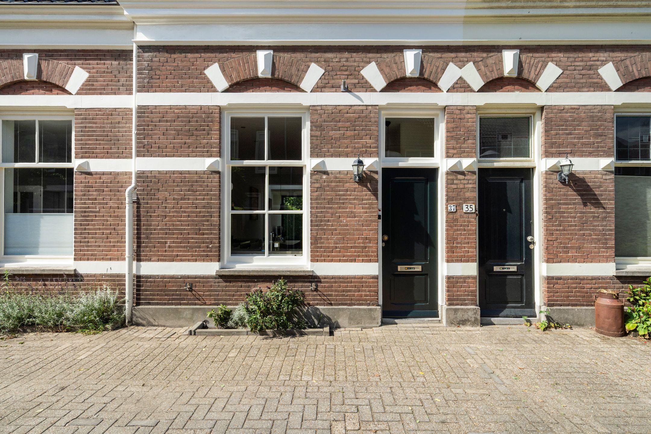 Photo 6 of Minstraat 37
