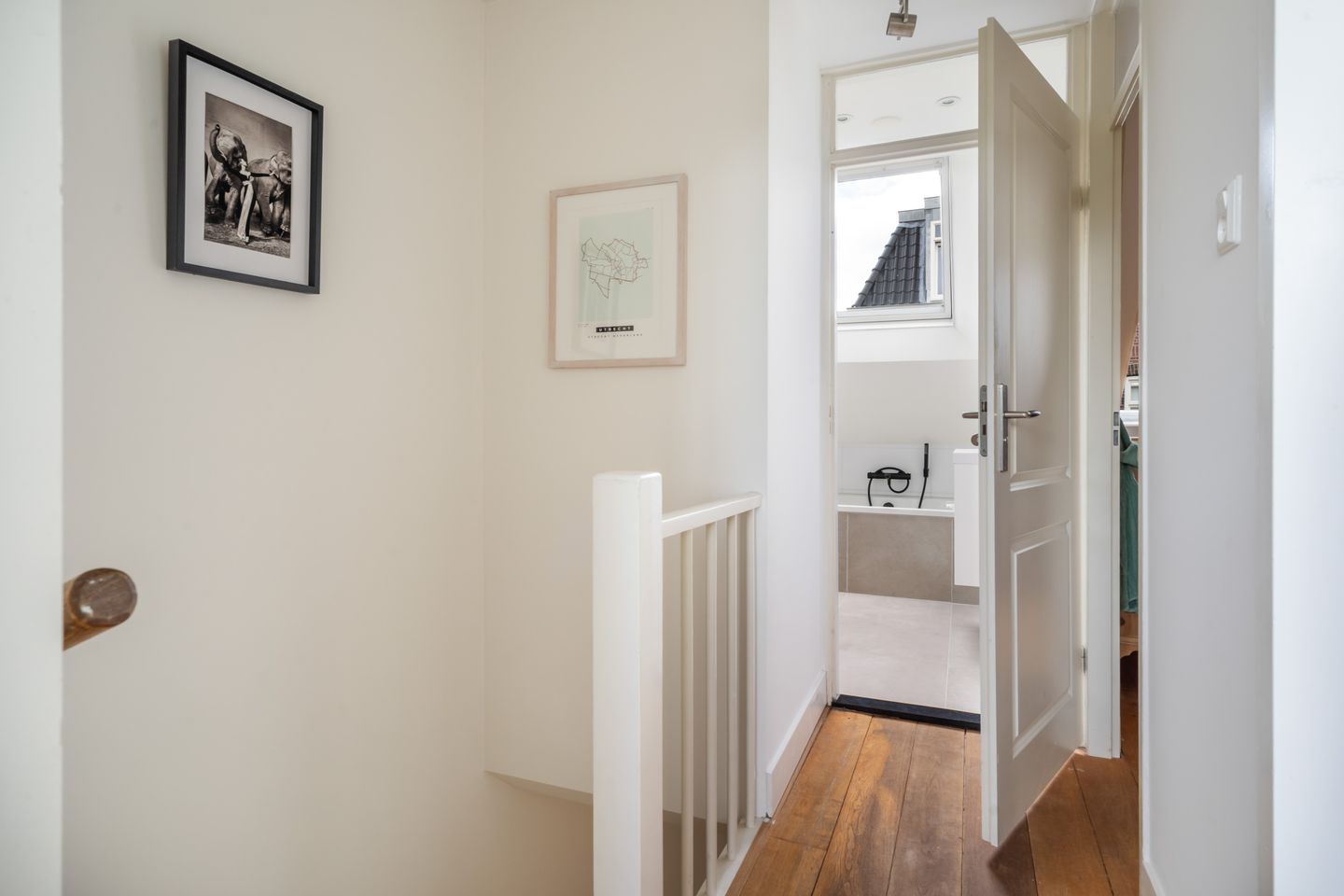 Photo 34 of Minstraat 37