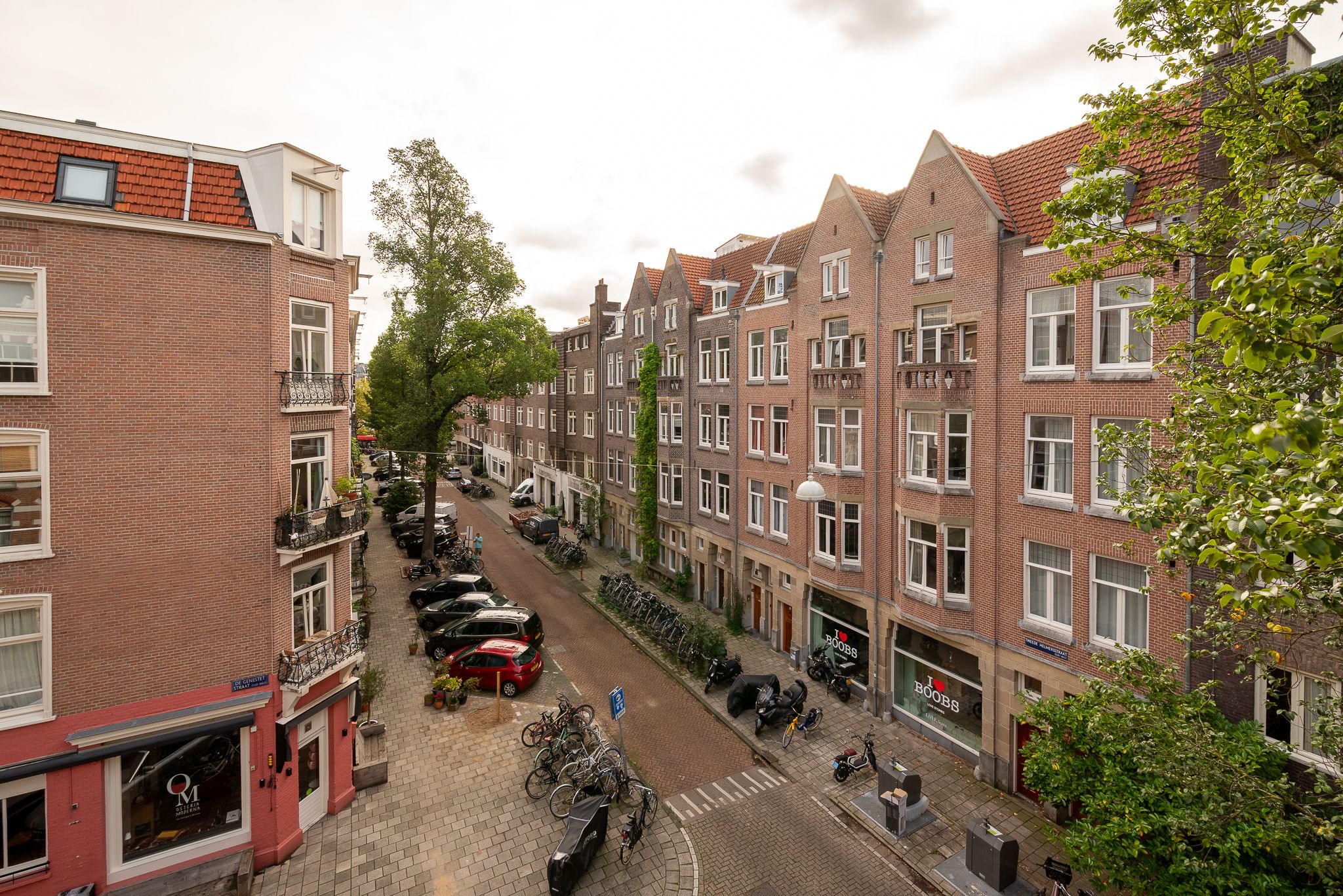 Photo 9 of Tweede Helmersstraat 28-3