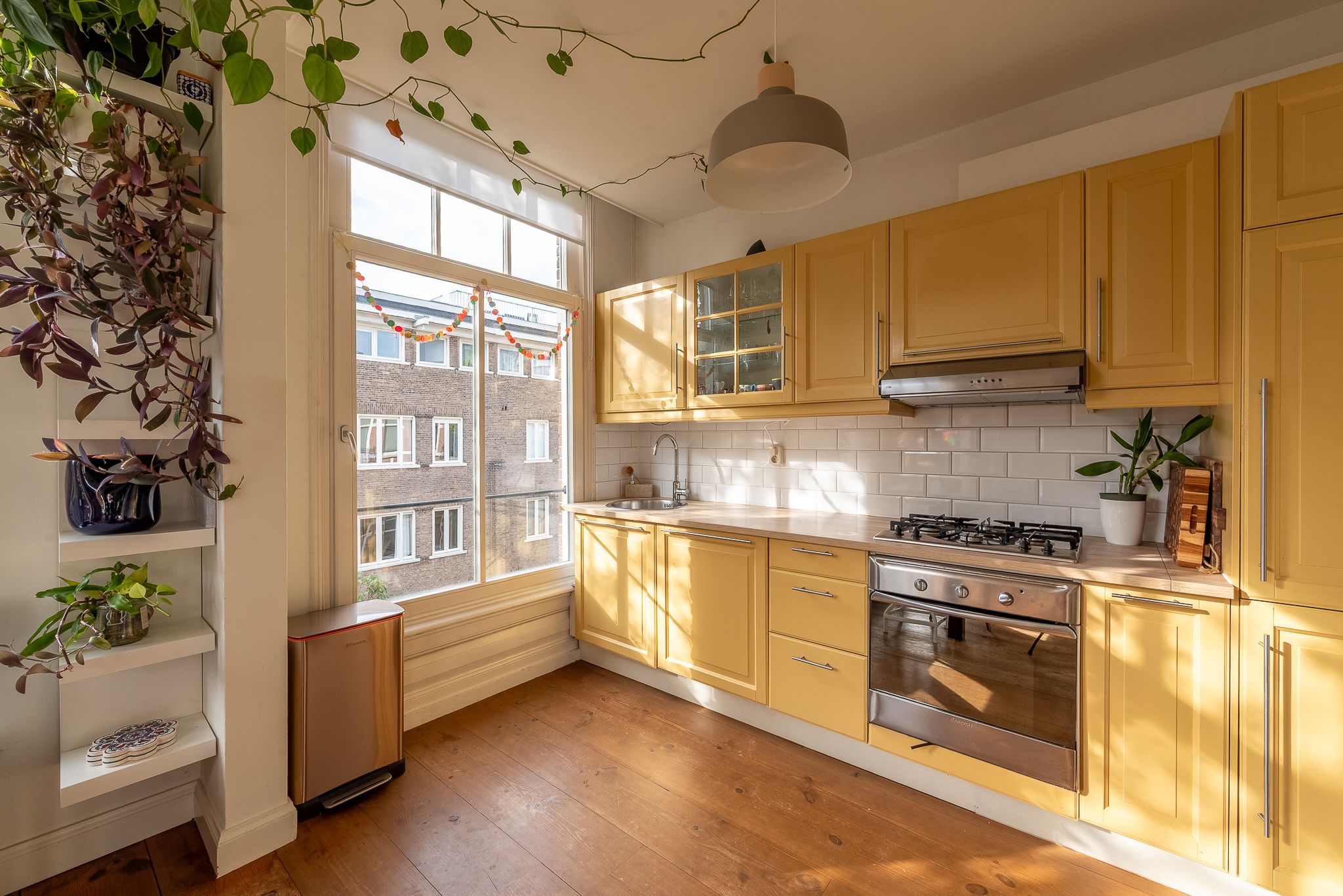 Photo 12 of Tweede Helmersstraat 28-3