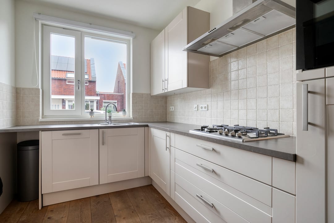 Photo 16 of Houtwolstraat 32