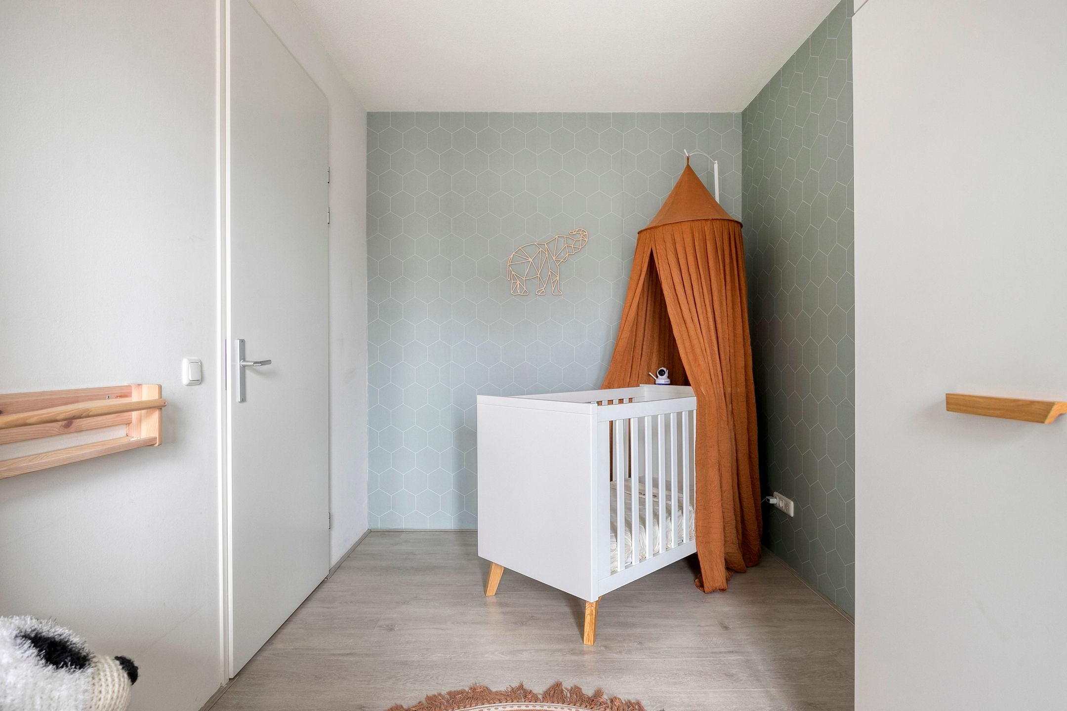 Photo 21 of Houtwolstraat 32