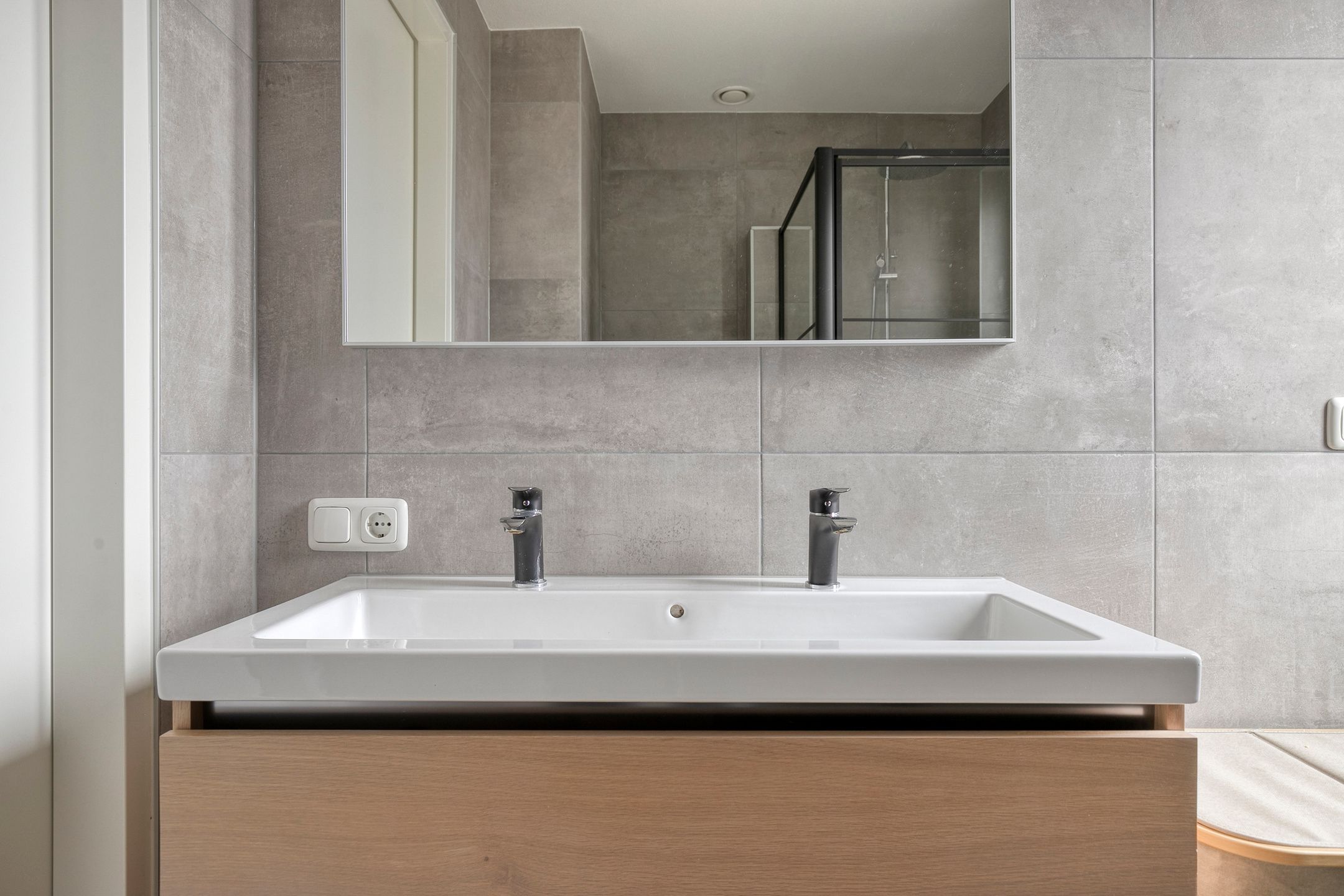 Photo 24 of Houtwolstraat 32