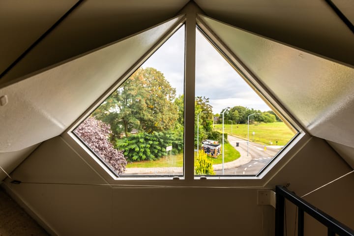 Foto 16 van Leeuwerikstraat 83