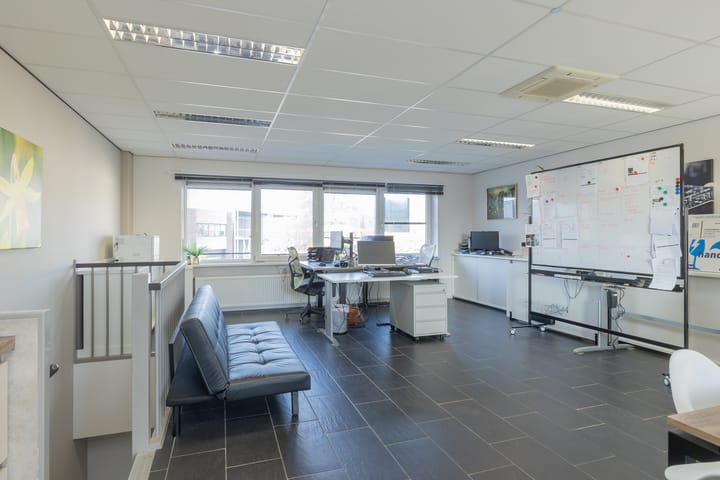 Vennestraat 11-V, Lisse