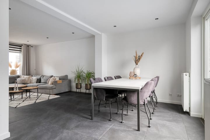 Photo 11 of Nieuwstraat 12