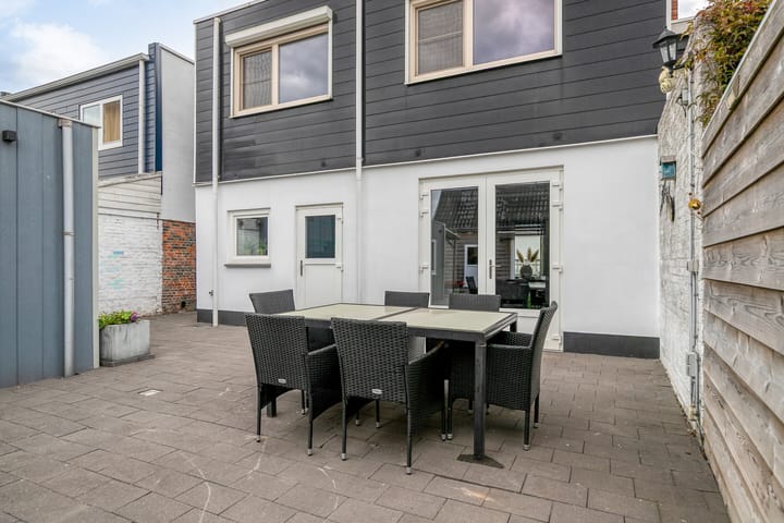 Photo 32 of Nieuwstraat 12