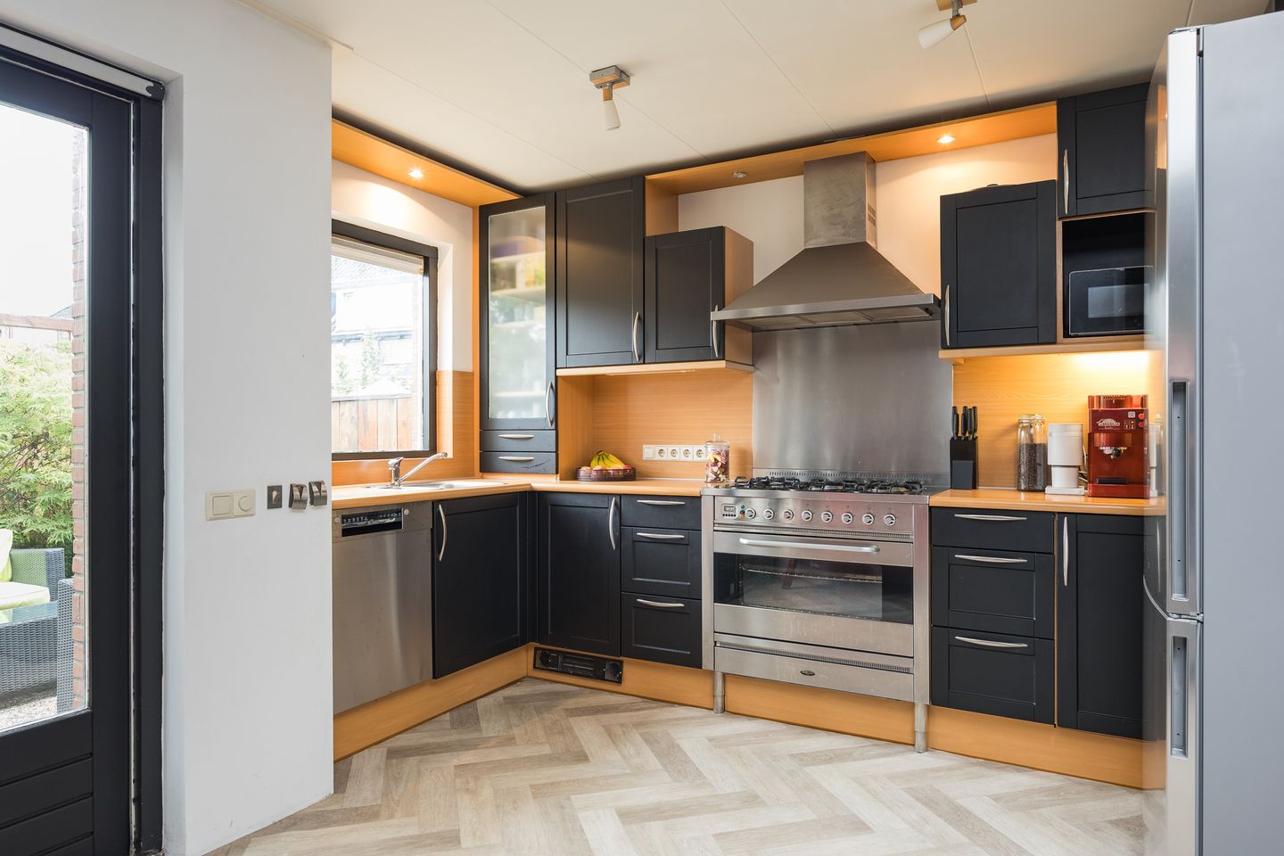 Foto 10 van Emmerikseweg 39-B