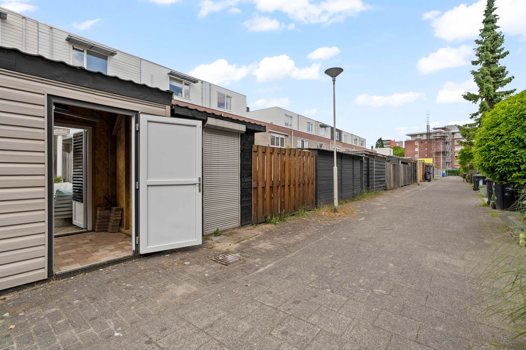 Photo 32 of Johanna Dekhuijzenstraat 44