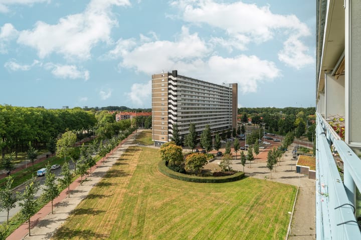 Photo 28 of Burgemeester Hogguerstraat 601