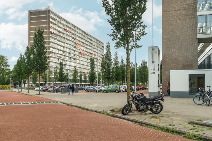 Photo 32 of Burgemeester Hogguerstraat 601