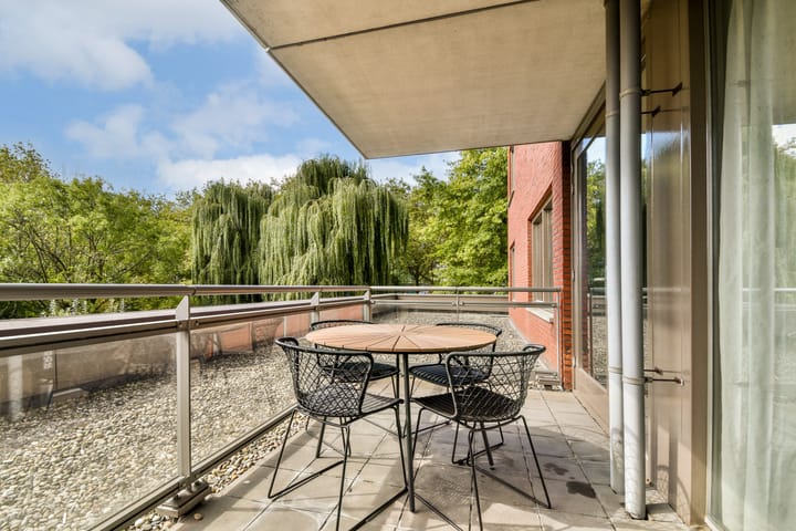 Photo 14 of Van Embdenstraat 12