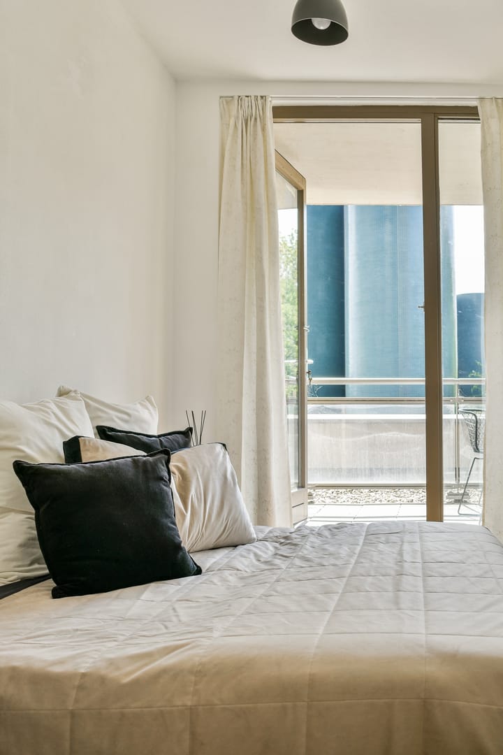 Photo 25 of Van Embdenstraat 12