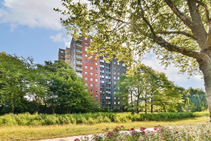 Photo 4 of Van Embdenstraat 12