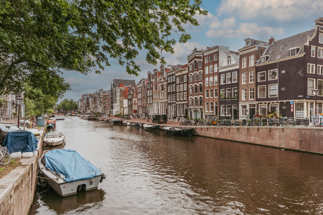 Photo 68 of Blauwburgwal 18-H
