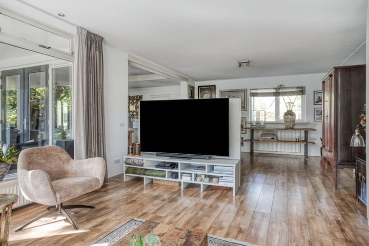 Foto 13 van Joost van den Vondelstraat 1