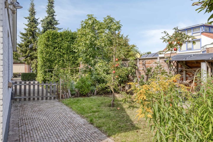 Foto 75 van Joost van den Vondelstraat 1